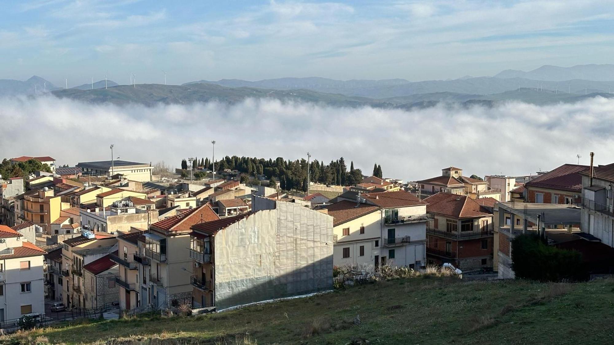 B&B A Due Passi San Giovanni Gemini Εξωτερικό φωτογραφία